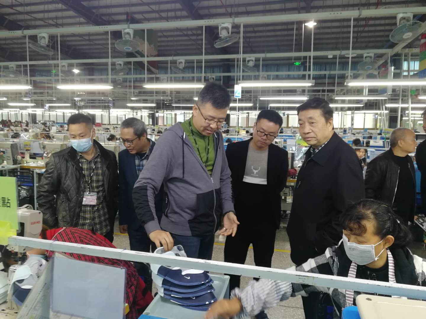 唐小琦院长带领研发团队一行对全市重点企业考察调研