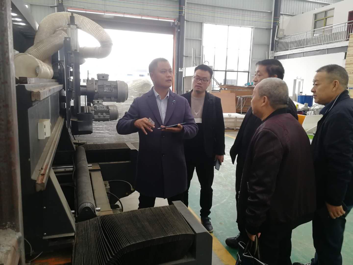 唐小琦院长带领研发团队一行对全市重点企业考察调研