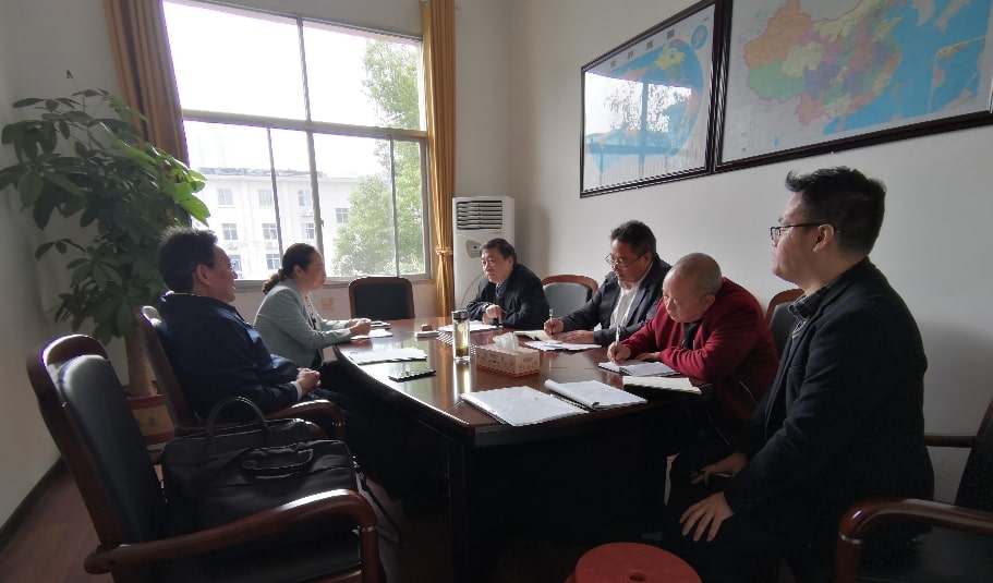 华学健听取研究院专题工作汇报