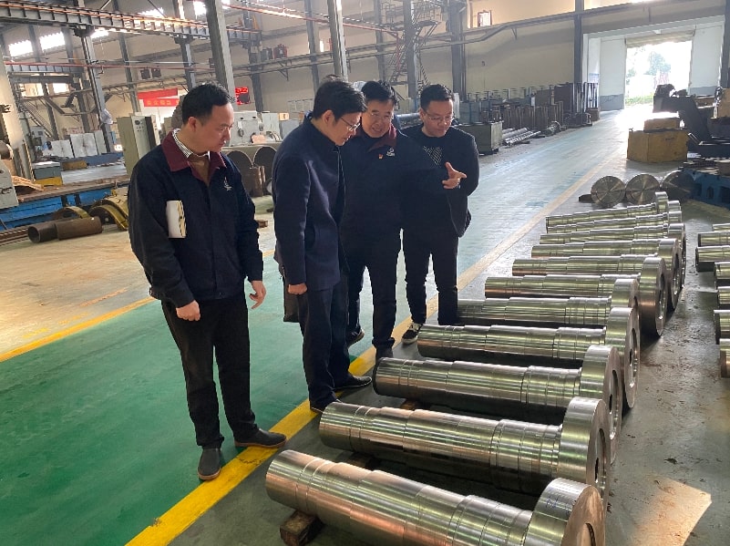 我院副院长邓宇书陪同湖北工业大学游达章教授去邵纺机考察交流