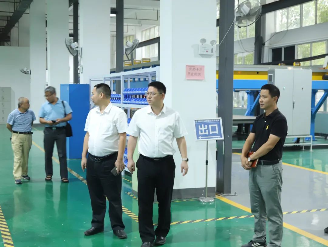 上海专家顾问组到邵阳先进制造技术研究院考察交流