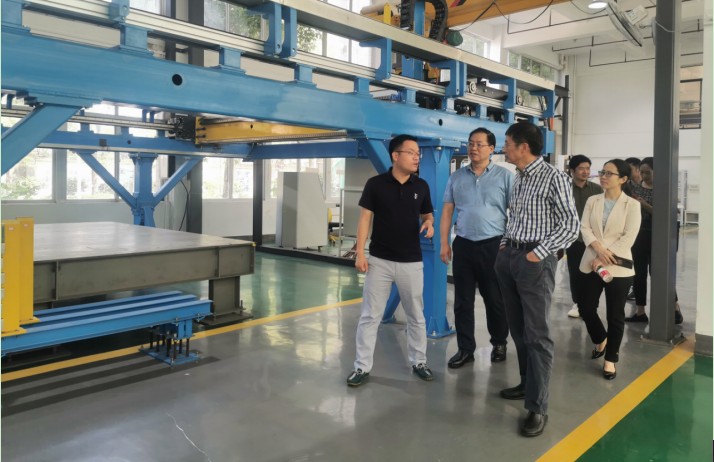 省工信厅二级巡视员颜琰一行来我院调研