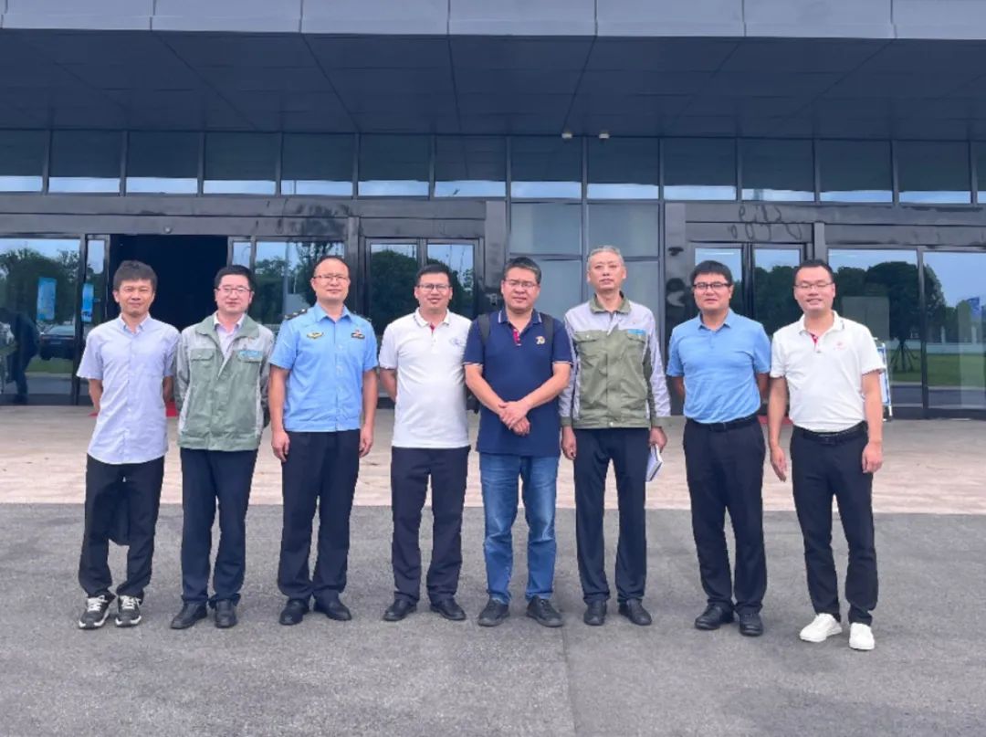 交流 | 华中科技大学武汉光电国家研究中心党委委员周铭一行来园区调研